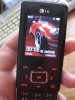Lg chocolate : telefon finut cu mp3, camera foto slide si bluetooth