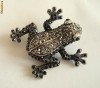 BROSA brotacel cu marcasite si cristale negre