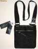 Geanta TOMMY HILFIGER, tip postas, neagra, material textil, cu fermoar