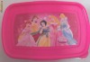 Set 6 piese pentru copii:2cutii pt alimente,pranz,masa si tacamuri din plastic:BEN10,BARBIE,,HANNAH MONTANA,SPIDERMAN NR3.Princess ROZ sau MOV din UK!