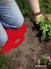 Protejati-va genunchii cand lucrati in gradina