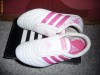 Pantofi sport Adidas, superbi