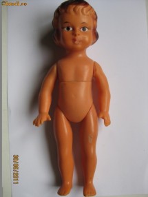 PAPUSA DE COLECTIE MARCA ARADEANCA DIN ANII 70 foto