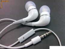 CASTI IN EAR CU MICROFON PENTRU IPHONE SAU ALTE TELEFOANE JACK 3.5 MM