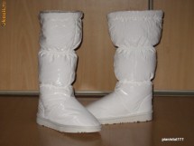 CIZME GEN UGG LUCIOASE SUPER PRET
