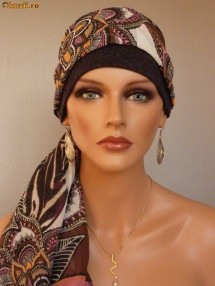 Boneta, Turban, Caciula, Batic, Bandana foto