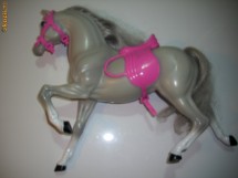 cal pentru papusi barbie