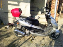 Vand Scooter KIMCO 250CC
