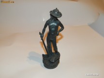 statueta-frumoasa