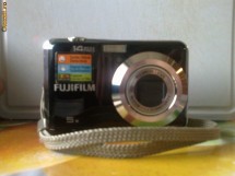 Aparat foto Fujifilm FinePix AX300 black + Cadou