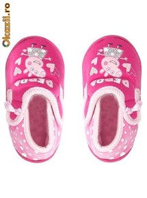 Incaltaminte pentru interior Peppa Pig marimi:24,25 -38lei foto