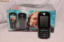 Telefon de colectie - MOTOROLA E 1000 - Camera foto / video, Bluetooth, Tri Band, Player MP3, MPEG4, Slot pentru card, Casti, localizare GPS, 3G