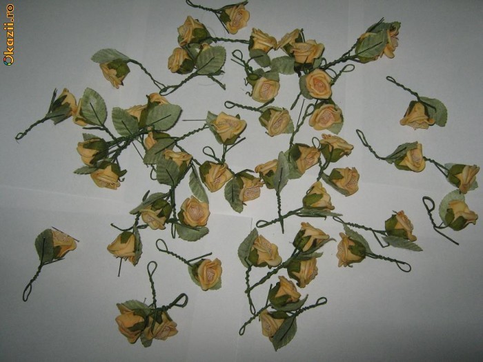 flori de nunta crem foto mare