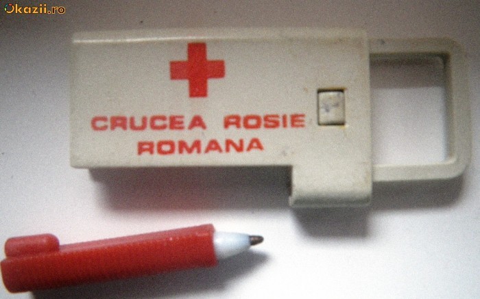 Breloc plastic Crucea Rosie Romania foto mare