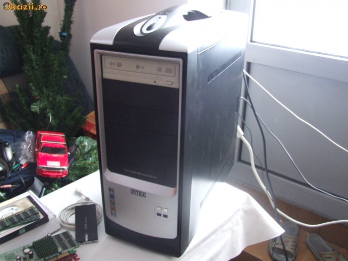Vind unitate pc in stare buna de functionare foto mare