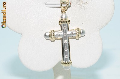 frumoasa cruciulita aur alb&amp;galben 14K diamante naturale 2,8 gr foto mare