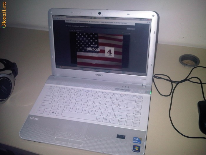 Sony Vaio VPCEA36FM foto mare