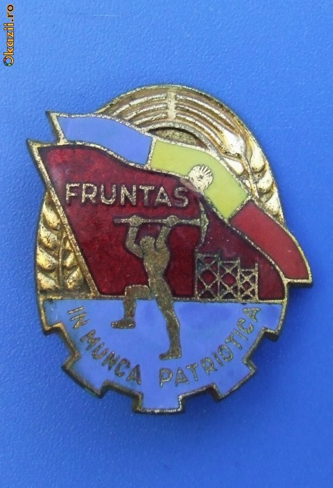 Insigna Fruntas in munca patriotica foto mare
