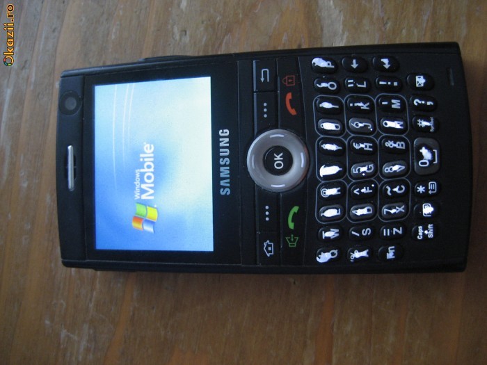 Samsung i600: tastatura qwerty, wireless wifi, sistem de operare windows mobile, bluetooth,mp3 foto mare