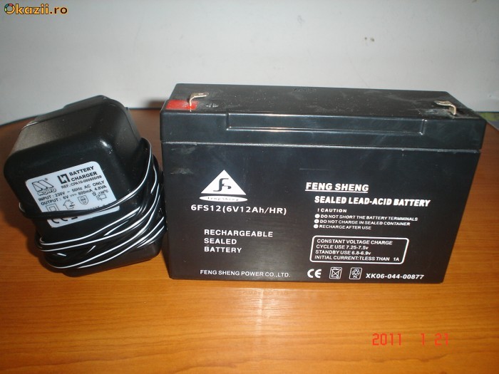ACUMULATOR 6 V foto mare