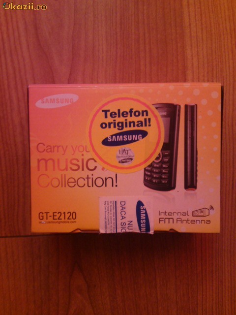 Cutie telefon Samsung GT-E2120 foto mare