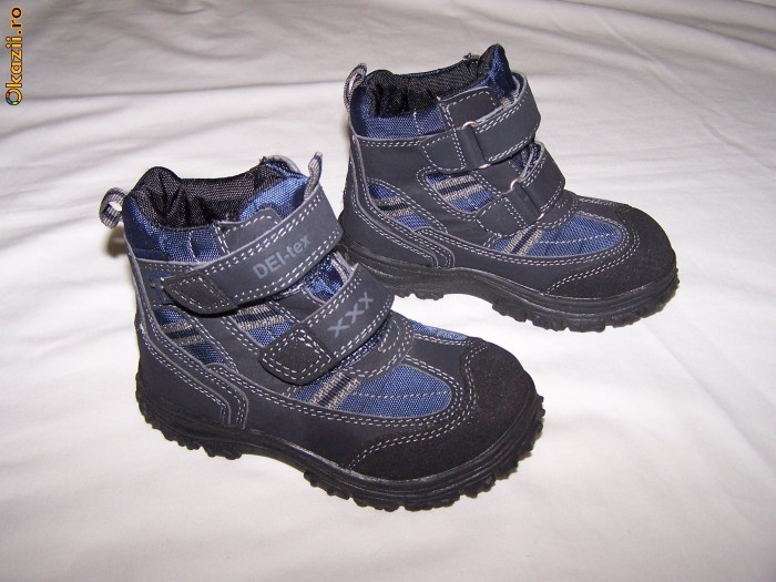 Pret extrasezon! Noi! Cizmulite unisex, imblanite, DEICHMANN DEI TEX nr.25(interior 16 cm) foto mare