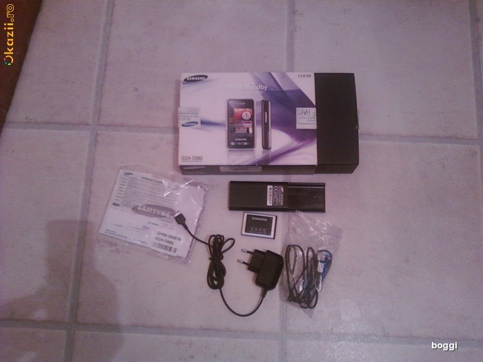 Samsung D980 cutie accesorii completa foto mare