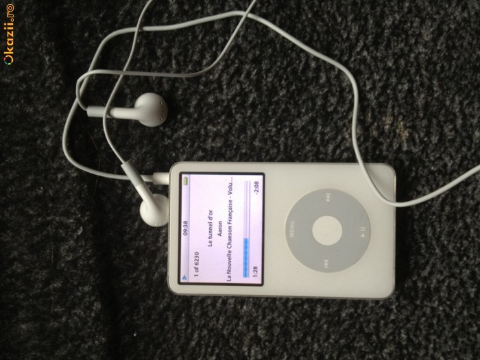 vand ipod clasic slim color de 30gb foto mare