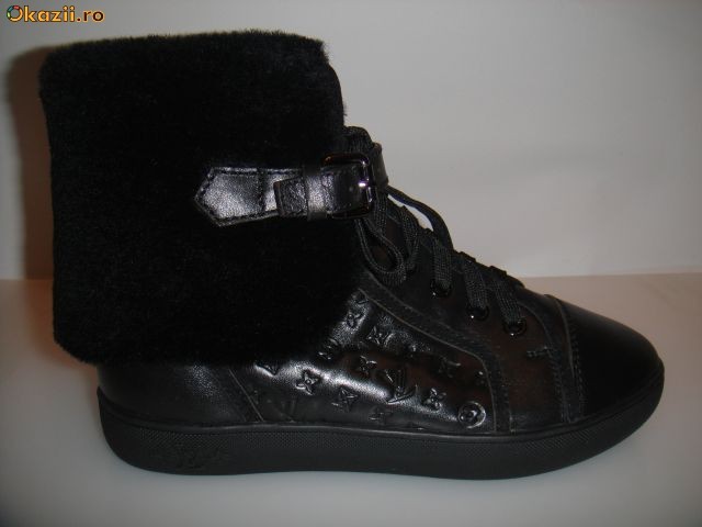 GHETE  LOUIS  VUITTON  FOR WOMAN (DIN PIELE SI BLANITA) foto mare
