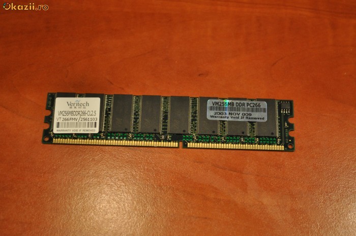 Memorie Veritech 256 MB DDR 266 foto mare