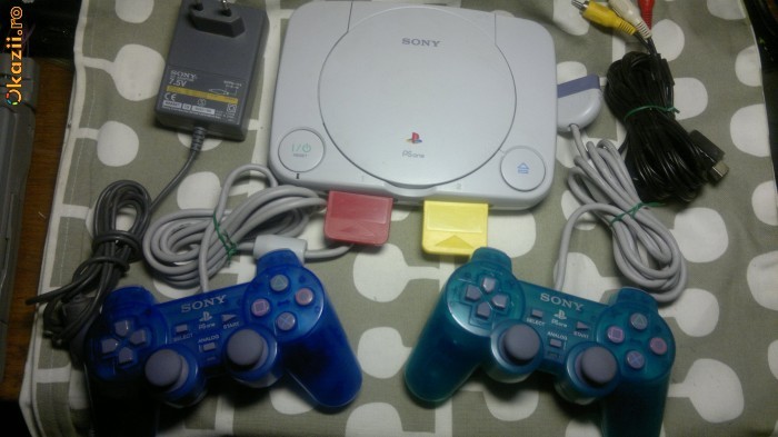 Consola Playstation One Modat + accesorii colorate foto mare