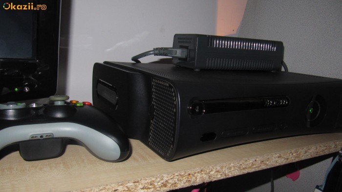 xbox elite 120 gb modat foto mare
