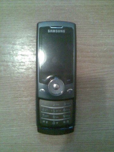 Pret BOMBA Samsung U600 foto mare