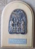 Placheta religioasa catolica din bronz pe placa din lemn , veche Placheta religioasa catolica din bronz pe placa din lemn , veche