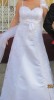 rochie de mireasa din dantela  si trena