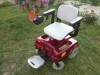 Scaun Carut cu rotile electric pentru persoane handicap dizabilitati batrani