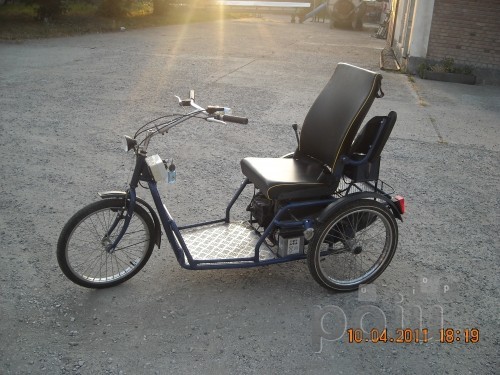 carucior handicap, tricicleta pe benzina foto mare carucior handicap, tricicleta pe benzina foto mare